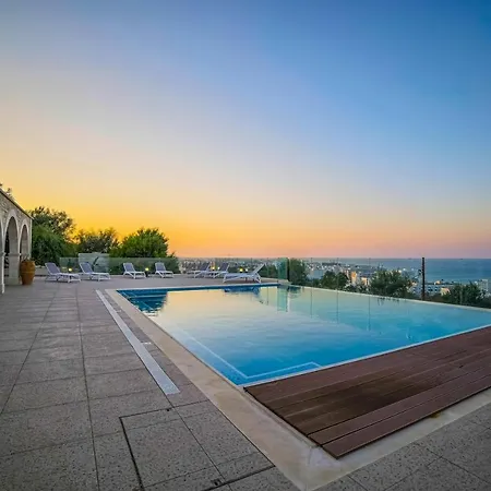 Sunrise Dream - Exclusive 5 Bedroom Panorama Hill *
